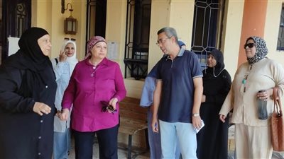 جولات ميدانية مكثفة لمديرة التربية والتعليم بالسويس لمتابعة تجهيز المدارس