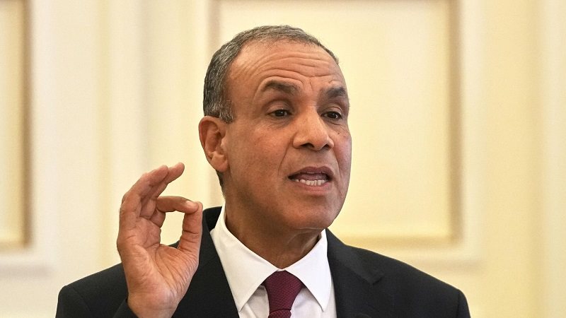 الدكتور بدر عبد العاطي