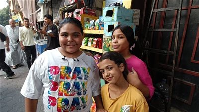 خالد سرحان ينتقد التغطية الإعلامية المبالغ فيها لقضية «فتاة الشيبسي»