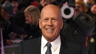 بعد 3 سنوات من اعتزال التمثيل.. تفاصيل جديدة عن مرض بروس ويليس