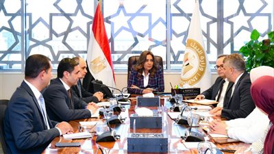 «البيئة»: إنشاء منصة لحساب الانبعاثات في قطاع السياحة ودليل المطارات الخضراء 