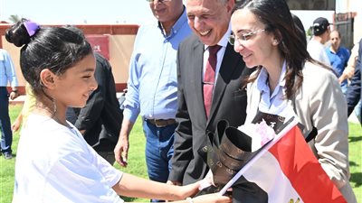 محافظ البحيرة تتفقد مدرسة المستقبل للتعليم الأساسي بمدينة النوبارية الجديدة