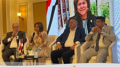 فريدة الشوباشي في ندوة لحزب الجبهة: المواطنة أساس بناء مجتمع قوي