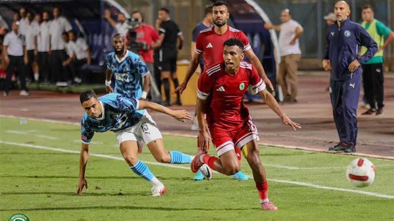 عبد الرحمن شيكا لاعب