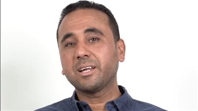 دكتور عمرو عبدالعزيز يكشف لنيوز رووم أعراض حساسية الصدر عند الأطفال