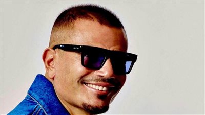 عمرو دياب الأعلى استماعا في الشرق الأوسط للأسبوع الثامن