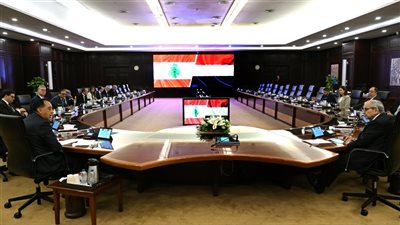 جلسة مباحثات موسعة لرئيس الوزراء مع نظيره اللبناني حول مختلف القضايا 