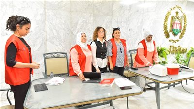 محافظ أسيوط يتابع فعاليات حملة 100 يوم صحة                