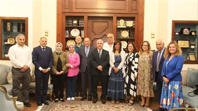 الوطنية للصحافة تبحث تطوير الإصدارات الأجنبية بما يواكب متغيرات العصر