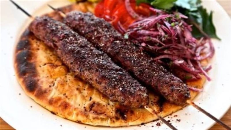  الكباب والأرز