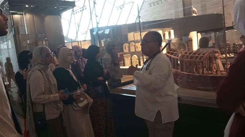 جانب من الزيارة
