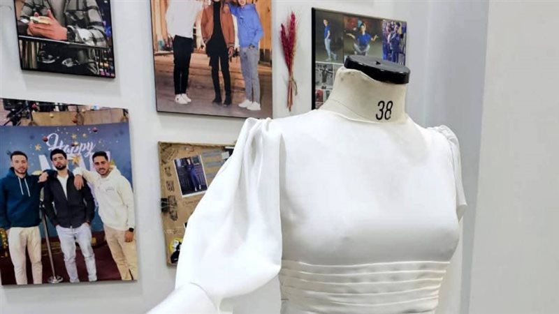أزياء طالب جامعة