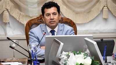 أشرف صبحي: قانون الرياضة الجديد سيجذب جميع الأندية لإنشاء شركة للكرة