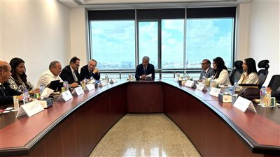 لتنشيط العمل السياحي.. وزير السياحة يلتقي جمعية رجال أعمال الإسكندرية 