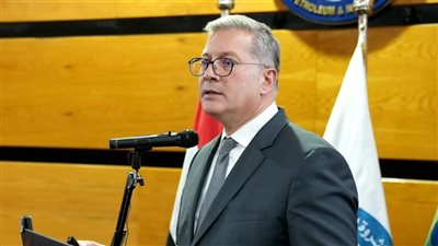 وزارة البترول تعلن حركة تكليفات وتنقلات جديدة لدعم القطاع بالكفاءات اللازمة