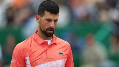 بسبب ديوكوفيتش.. «لاكوست» تغير شعارها من التمساح إلي الماعز 