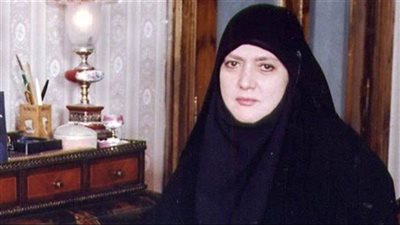 كبرت وخرفت .. شمس البارودي ترد على إحدى المتابعات بعد اتهامها لها بالخرف 