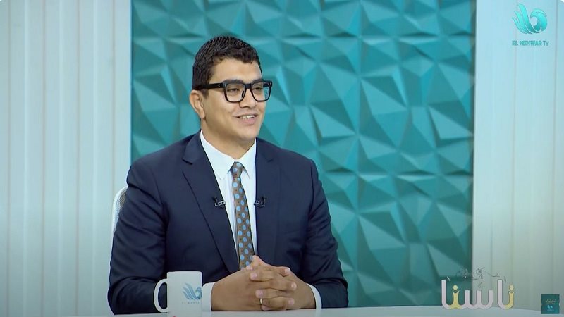 الدكتور أحمد أبو