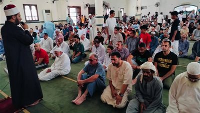 نشاط مقرأة الجمهور بمساجد محافظة السويس واقبال من المصلين علي المشاركة 
