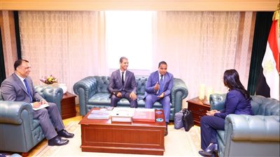 وزيرة التضامن تلتقي ممثلي مؤسسة 