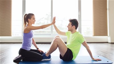 فوائد الرياضة:دراسة حديثة تكشف تفوق النساء على الرجال في التمارين 