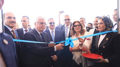 وزير التعليم العالي يفتتح عددًا من المشروعات بجامعة مدينة السادات