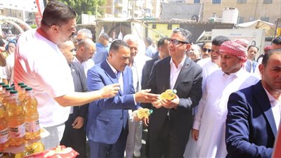 افتتاح «سوق اليوم الواحد» و«أهلاً مدارس» ومكتب السجل التجاري المميز بمطروح