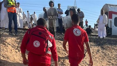 الهلال الأحمر يقدم الدعم النفسي والمساعدات اللازمة لمصابي حادث قطار مطروح