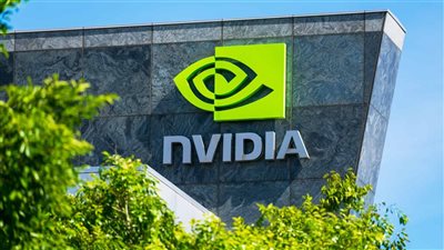 الرئيس التنفيذي لشركة Nvidia: الذكاء الاصطناعي سيجعلنا أكثر انشغالًا