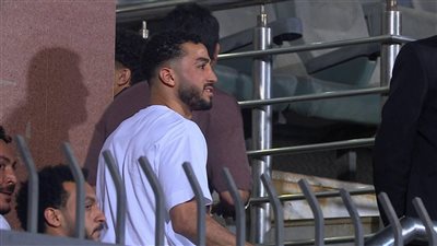 نجم الأهلي السابق : الفريق يحتاج إلى مدافع بمواصفات محمد عبد المنعم