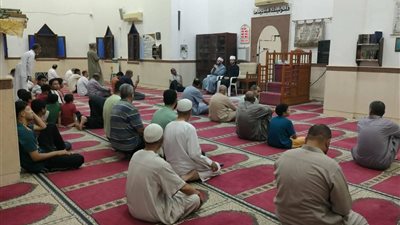 لنشر الفكر الوسطي.. عقد مجالس الإفتاء بمديرية أوقاف السويس