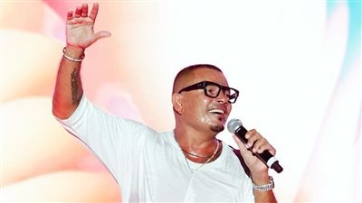 حفل أسطوري وليلة لا تنسى .. عمرو دياب يتألق في حفله ببيروت