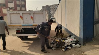 رئيس مدينة دسوق يتابع سير العمل بمنظومة النظافة والتجميل