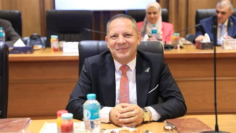 رئيس جامعة دمياط