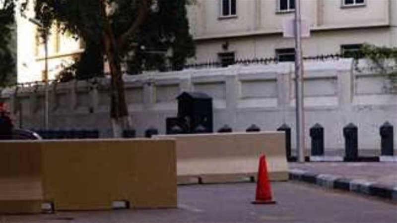 رفع الحواجز وفتح