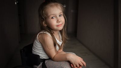 ما هي متلازمة ريت عند الأطفال؟ أعراضها وأسبابها بالتفصيل