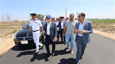 محافظ كفرالشيخ يتفقد أعمال رصف طريق روينة بطول 1.5 كم ضمن الخطة الاستثمارية 