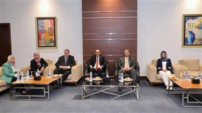 وزير العمل ومحافظ دمياط يؤكدان أهمية القانون الجديد لتنمية الشباب