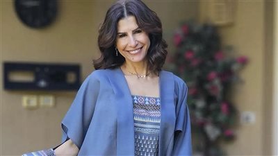 أمينة شلباية تقدم نصائح إتيكيت مهمة لتناول حلاوة المولد