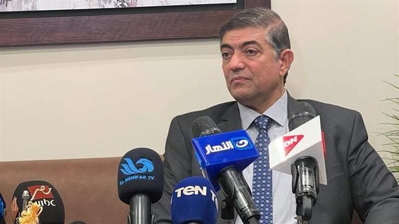 الدكتور هشام عبد