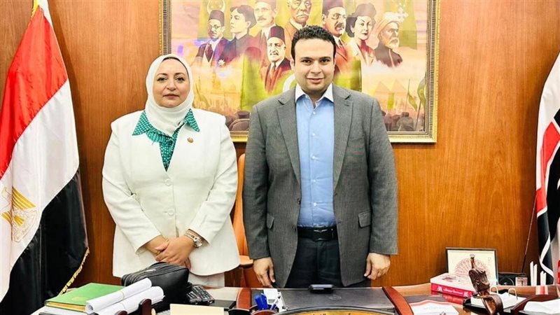 انضمام النائبة السابقة