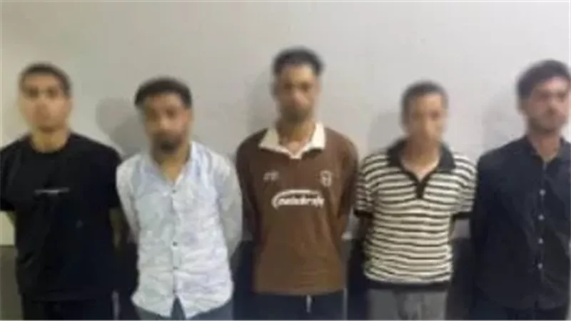 لمتهمونعقب القبض