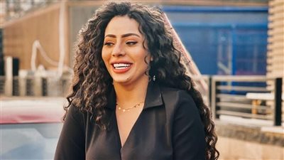 ملابس خادشة واعتداء على القيم.. الراقصة «حورية» تحت مجهر الأمن  