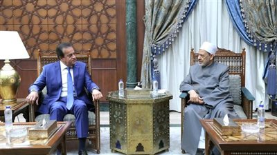  شيخ الأزهر ووزير الصحة يشهدان توقيع بروتوكول تعاون بين الأزهر والصحة