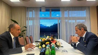 وزير الخارجية يبحث مع مدير الطاقة الذرية استئناف مفاوضات طهران وواشنطن النووية