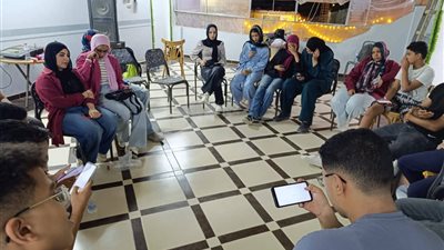 لرفع الوعي بقضايا السكان.. تدريب فريق نواة السويس المسرحي بمركز شباب السلام