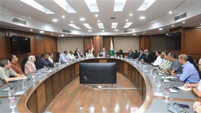 محافظ الجيزة يلتقي بنواب حي الهرم الجدد عقب توليهم مهام عملهم