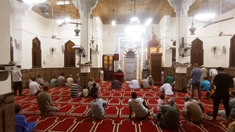 جانب من الندوات