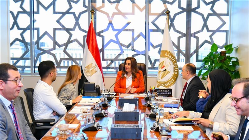 الدكتورة منال عوض