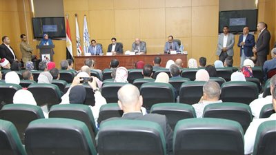 محافظ بني سويف يشهد المؤتمر التحضيري لمناقشة أهداف استراتجية مكافحة الإدمان
